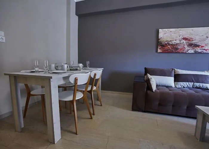 C.L.A. City Loux Apartment